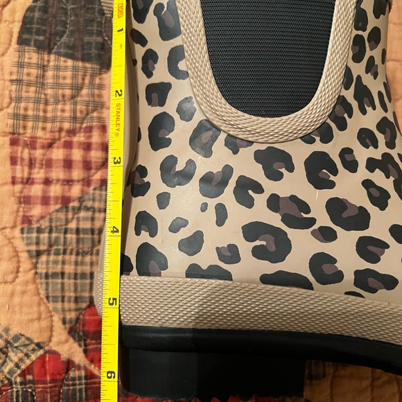 New- Corkys Hey Girl Leopard Yikes Boots Size 7 - Picture 6 of 13